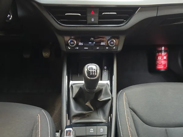 SKODA Kamiq (2024) — foto 17 van 18