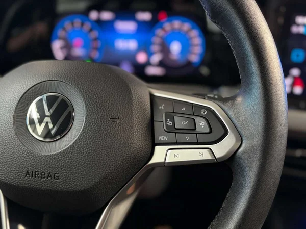 Volkswagen Golf Variant (2022) — foto 11 van 20
