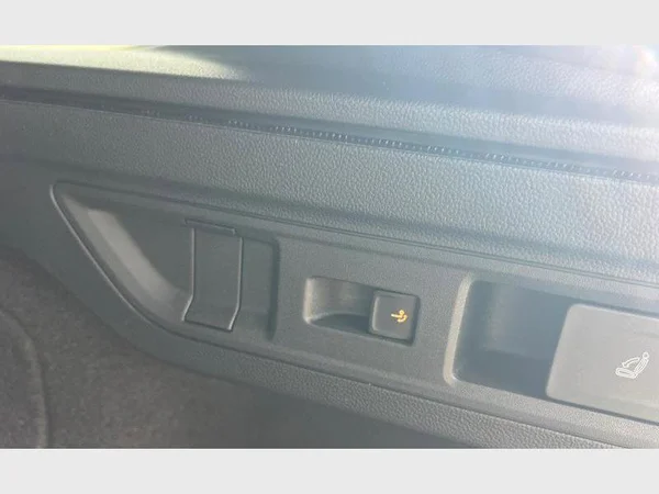 Volkswagen Passat Variant eHybrid (2026) — foto 17 van 24