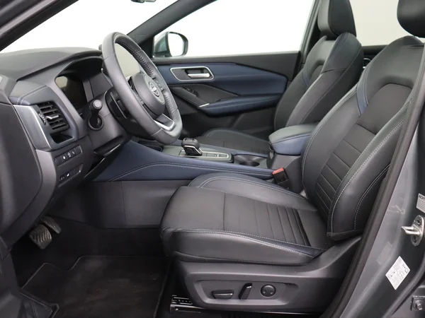 NISSAN Qashqai (2023) — foto 2 van 30
