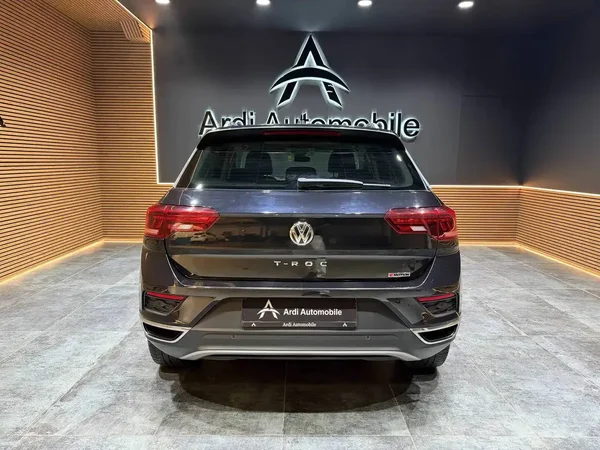 Volkswagen T-Roc (2019) — foto 19 van 23