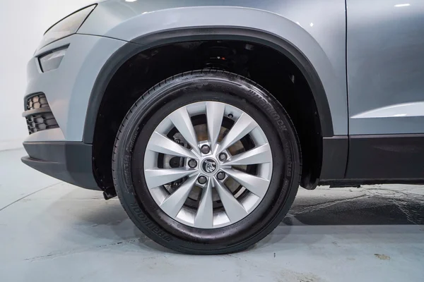 Skoda Karoq (2021) — foto 2 van 54