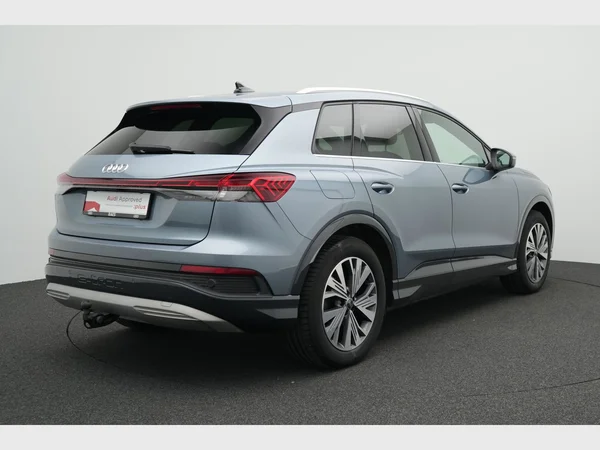 AUDI Q4 e-tron (2023) — foto 12 van 31