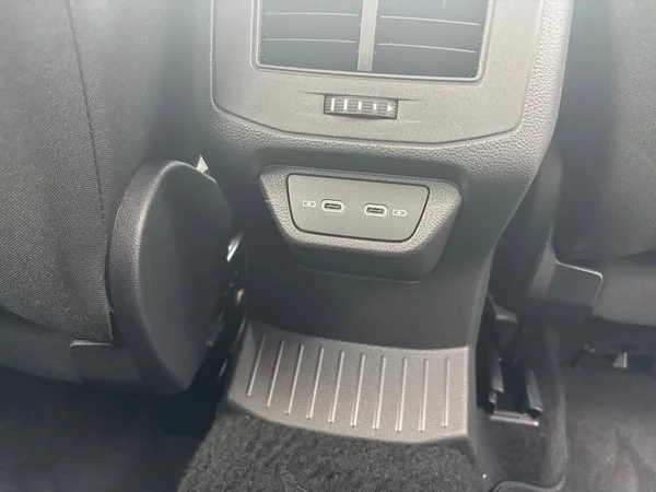 VOLKSWAGEN T-Roc (2025) — foto 7 van 24