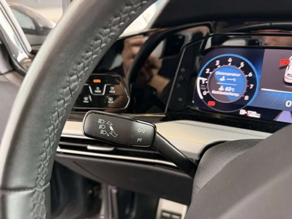Volkswagen Golf (2024) — foto 11 van 23