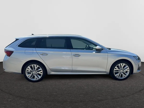 SKODA Octavia Combi (2025) — foto 20 van 24