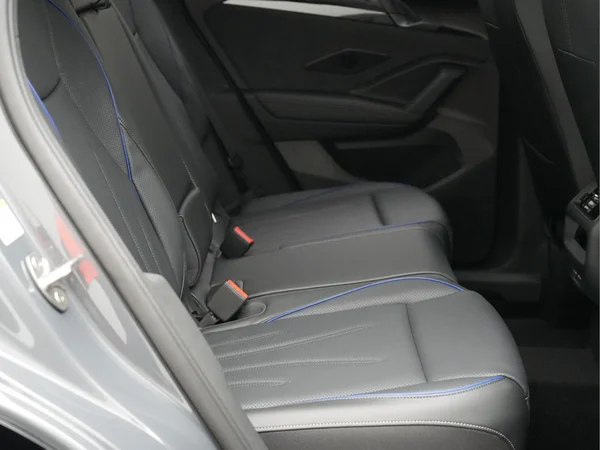 VOLKSWAGEN Tiguan (2026) — foto 9 van 10