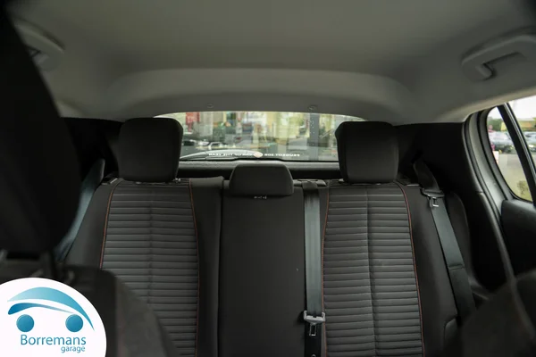 Peugeot 208 (2021) — foto 32 van 38