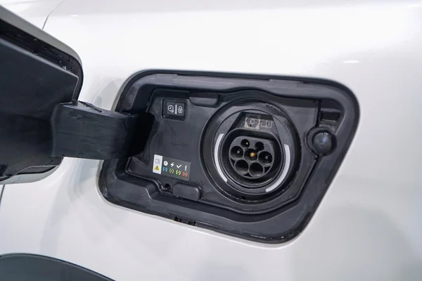 Peugeot 3008 PHEV (2023) — foto 3 van 54