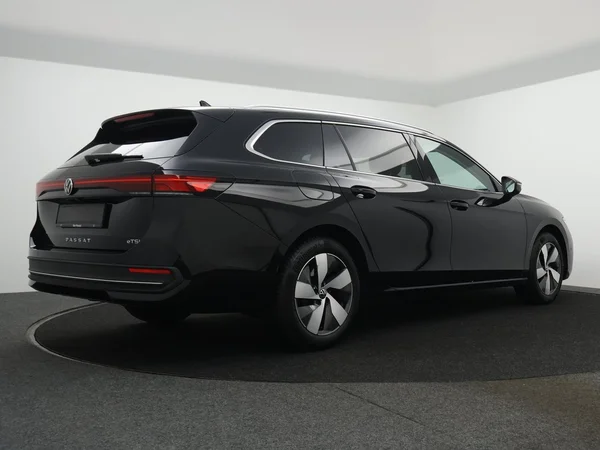 VOLKSWAGEN Passat SW (2026) — foto 12 van 24