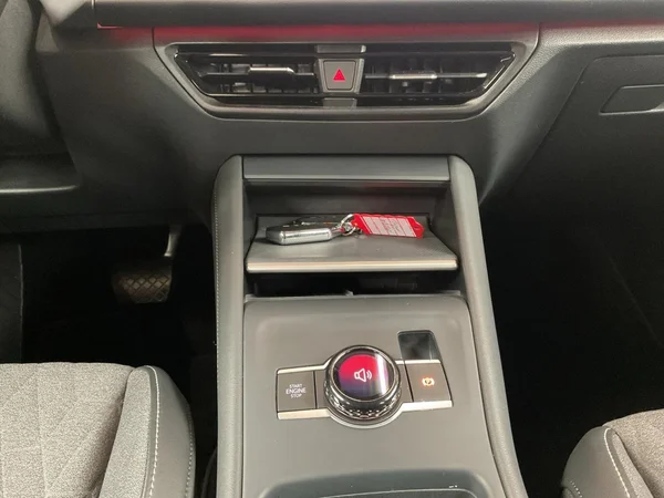 VOLKSWAGEN Tayron (2025) — foto 19 van 22