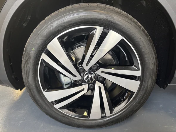VOLKSWAGEN T-Roc (2026) — foto 20 van 24