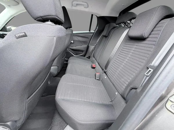 Peugeot 208 (2021) — foto 5 van 16