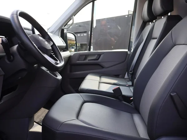 Volkswagen Crafter (2026) — foto 3 van 33
