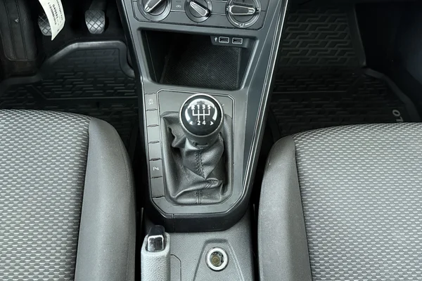 Volkswagen Polo (2019) — foto 4 van 21