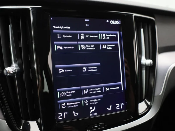 Volvo V60 (2022) — foto 26 van 44