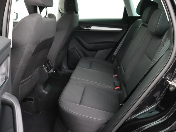 SKODA Karoq (2025) — foto 4 van 18