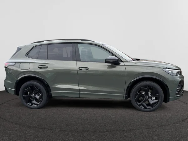 VOLKSWAGEN Tiguan (2025) — foto 23 van 24
