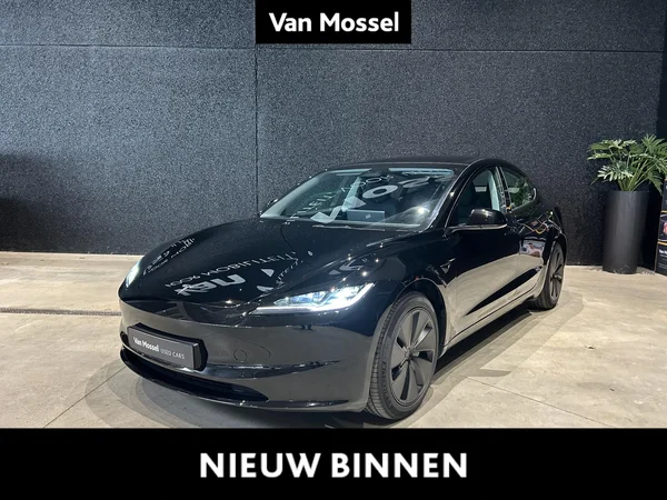 Tesla Model 3 (2024) — foto 1 van 19