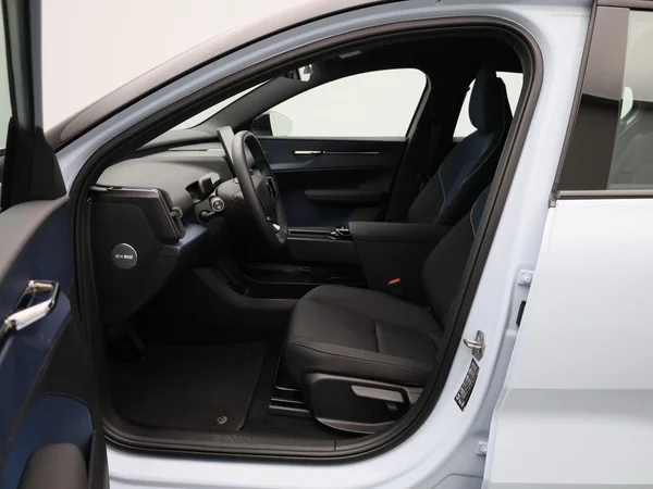 Volvo EX30 (2024) — foto 43 van 43