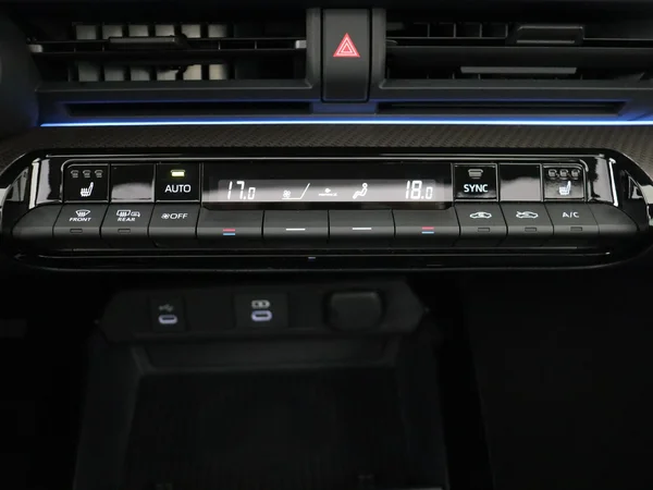 TOYOTA Prius (2025) — foto 18 van 33