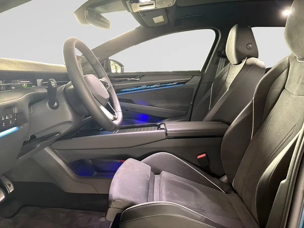 VOLKSWAGEN ID.7 Tourer (2025) — foto 23 van 24
