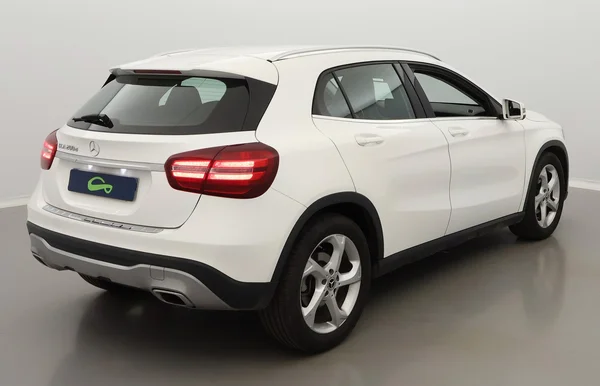 Mercedes-Benz GLA (X156) (2018) — foto 24 van 28