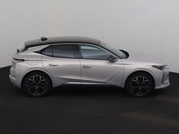 DS AUTOMOBILES DS 4 (2022) — foto 27 van 31
