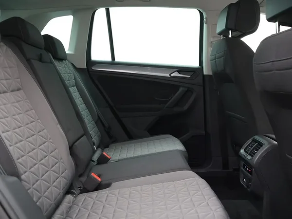 Volkswagen Tiguan (2022) — foto 3 van 29
