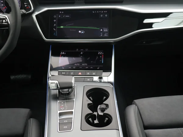 AUDI A6 Avant (2025) — foto 4 van 24