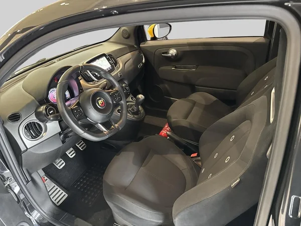 Abarth 500 (2018) — foto 3 van 16