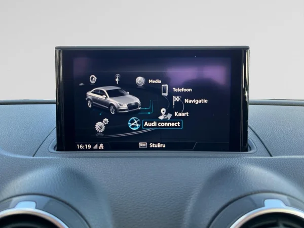 AUDI A3 Sedan (2019) — foto 3 van 20