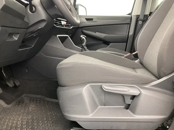 VOLKSWAGEN Caddy Maxi (2024) — foto 24 van 36