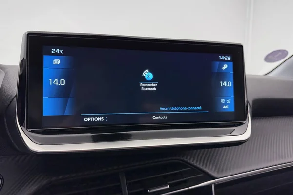Peugeot 208 (2022) — foto 5 van 31