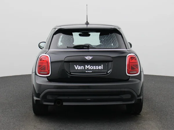 MINI Cooper (2022) — foto 36 van 40