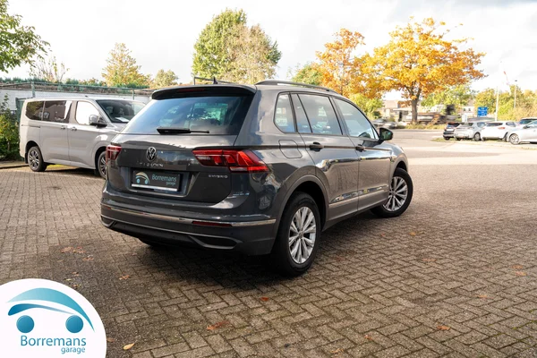 Volkswagen Tiguan (2023) — foto 48 van 48
