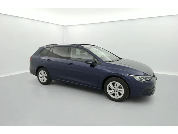 VOLKSWAGEN Golf VIII SW (2024) — foto 31 van 36