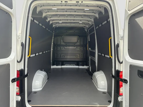 VOLKSWAGEN Crafter 35 Fou Mwb Hr (2026) — foto 7 van 16