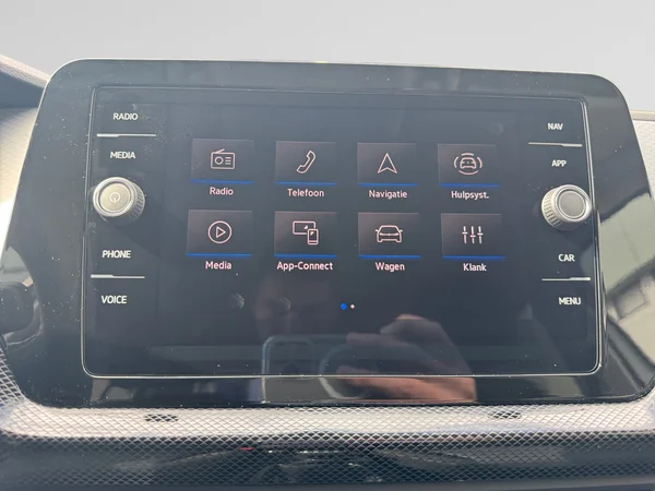 VOLKSWAGEN T-Cross (2025) — foto 16 van 16