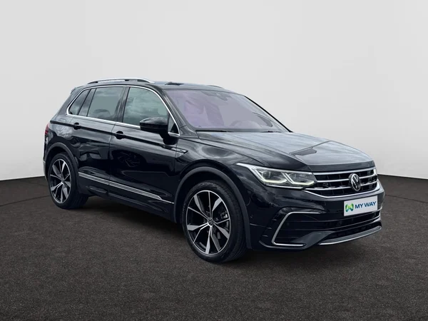 VOLKSWAGEN Tiguan (2021) — foto 11 van 24