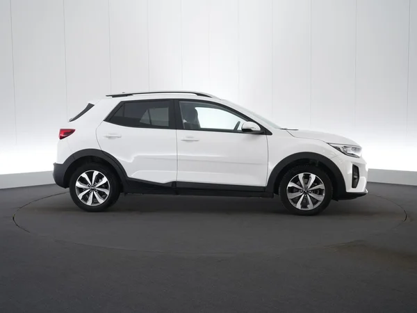 Kia Stonic (2024) — foto 19 van 22