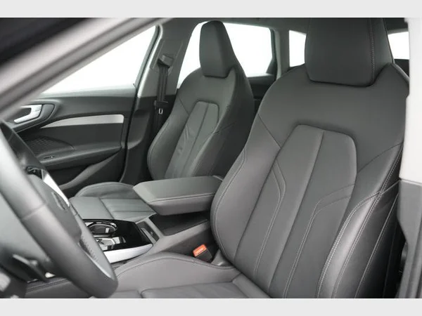 AUDI A5 Avant (2025) — foto 26 van 35