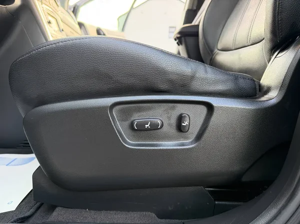 Opel Antara (2013) — foto 4 van 25