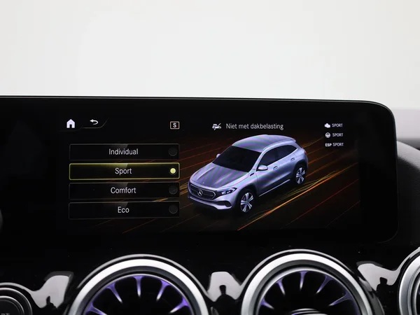 Mercedes-Benz EQA (2024) — foto 19 van 43