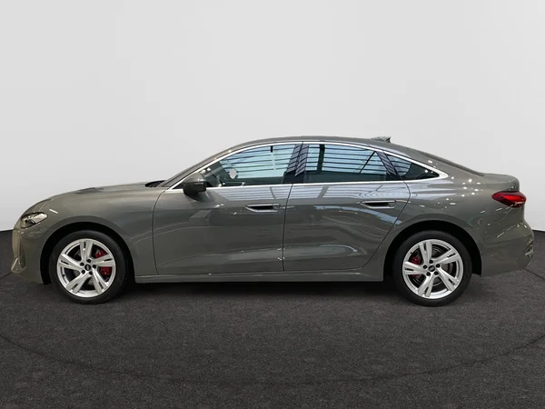 AUDI A5 (2025) — foto 9 van 13