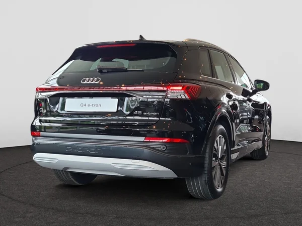 AUDI Q4 e-tron (2025) — foto 11 van 18