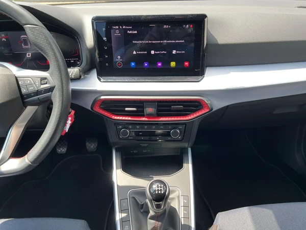 SEAT Arona (2023) — foto 4 van 24