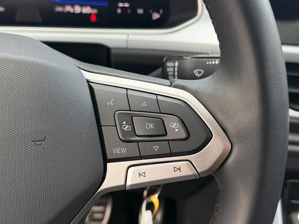 VOLKSWAGEN T-Roc (2025) — foto 5 van 20