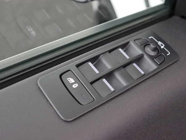 Land Rover Discovery Sport (2023) — foto 19 van 31