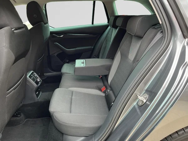 SKODA Octavia Combi Dsl (2023) — foto 5 van 21